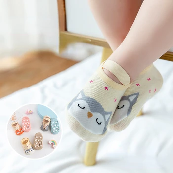 1 Чифт модни памучните чорапи за деца с хубав модел на анимационни филми за най-малките момичета и момчета, обувки за първите ходунков с домашен любимец модел за новородени