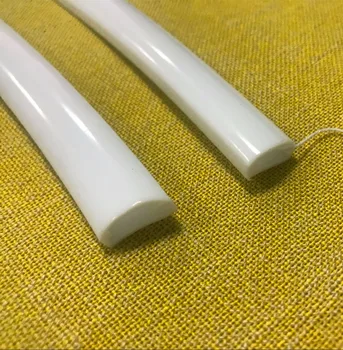 гъвкава тръба от PVC млечен цвят; използва се за по-гъвкави ленти с ширина 8 мм/10 мм/12 мм