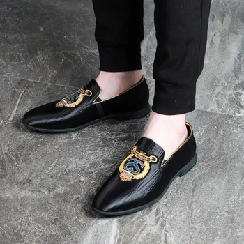 Нова дизайнерска ретро британската кралска бродерия с остри пръсти Сватбени обувки-Oxfords Мъжки ежедневни лоферы Официално сватбена рокля Zapatos Hombre